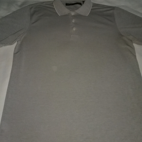 Perry Ellis Polo. - Picture 3 of 3